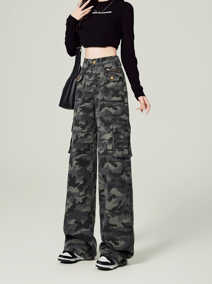 American High-Street Camo Cargo Jeans